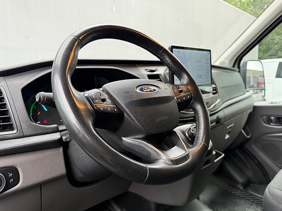 Ford Transit 12 of 19