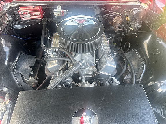 Chevrolet Impala 4 of 5