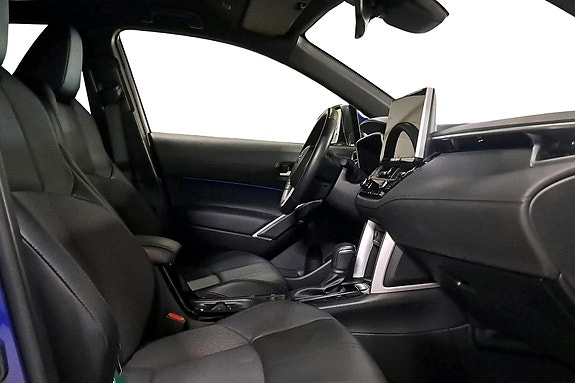 Toyota Corolla Cross 16 of 30