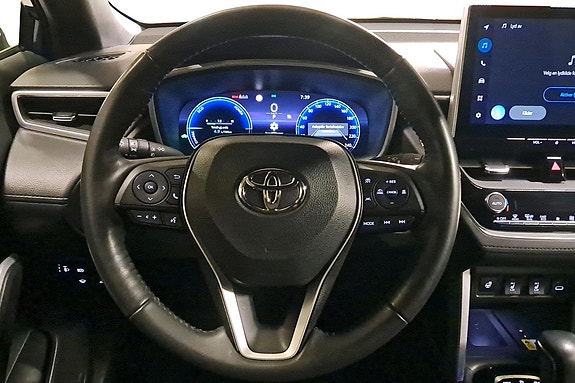 Toyota Corolla Cross 12 of 30