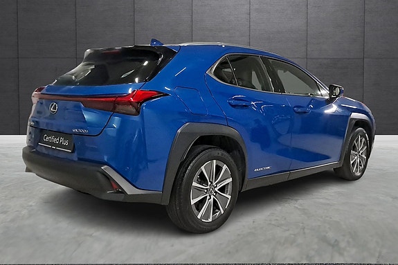 Lexus UX300e 5 of 30