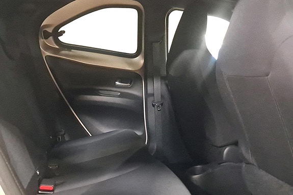 Toyota Aygo X 18 of 30