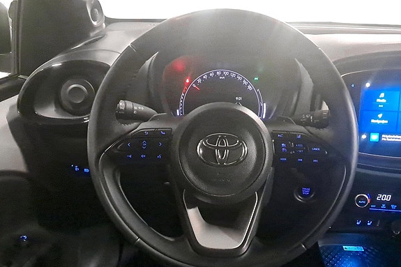Toyota Aygo X 12 of 30