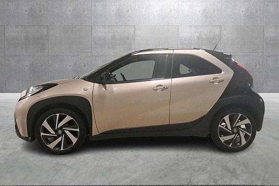 Toyota Aygo X 2 of 30