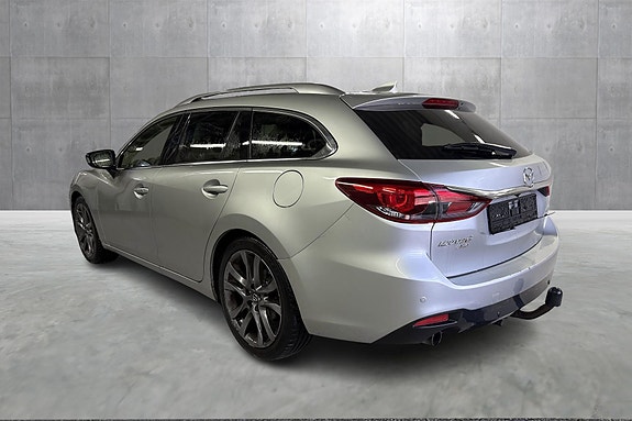 Mazda 6 2 of 5