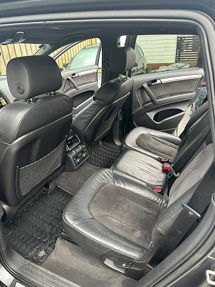 Audi Q7 13 of 28