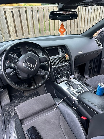 Audi Q7 12 of 28