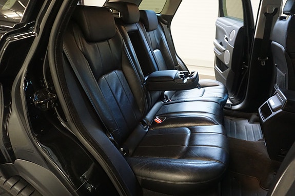 Land Rover Range Rover Evoque 24 of 30
