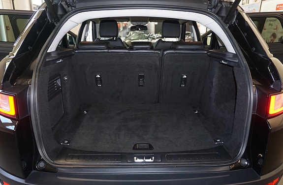 Land Rover Range Rover Evoque 18 of 30