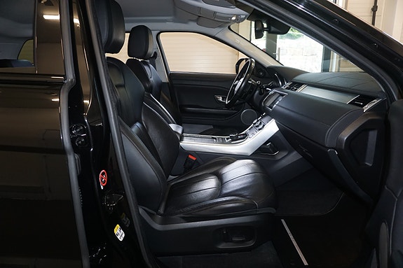 Land Rover Range Rover Evoque 30 of 30