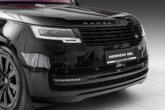 Land Rover Range Rover 2 of 5