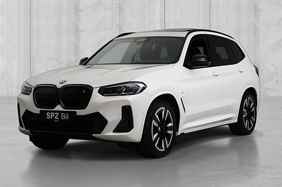 BMW iX3 2 of 5