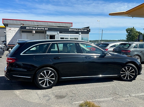 Mercedes-Benz E-Klasse 4 of 24