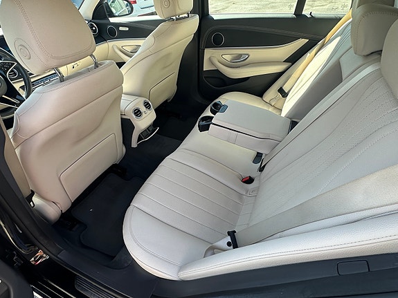 Mercedes-Benz E-Klasse 10 of 24