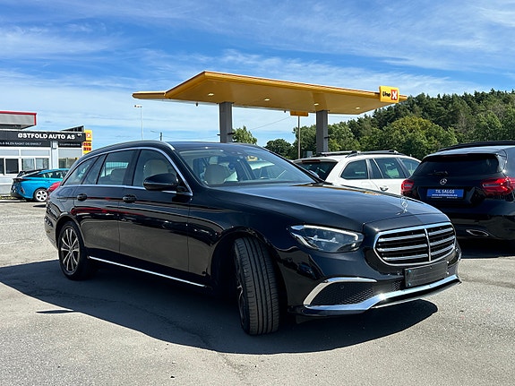 Mercedes-Benz E-Klasse 2 of 24