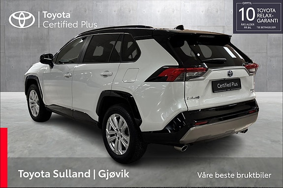 Toyota RAV4 3 of 5