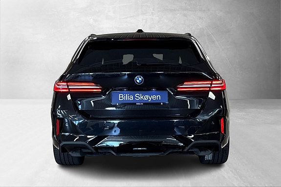 BMW i5 3 of 16