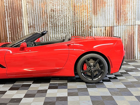 Chevrolet Corvette 11 of 30