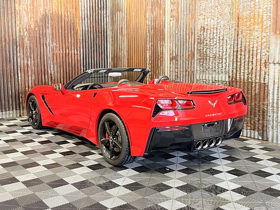 Chevrolet Corvette 9 of 30