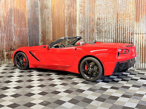 Chevrolet Corvette 10 of 30