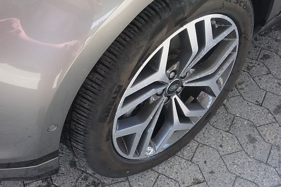 Land Rover Range Rover Evoque 16 of 20