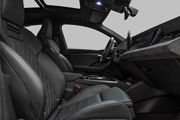 Audi SQ6 e-tron 12 of 30