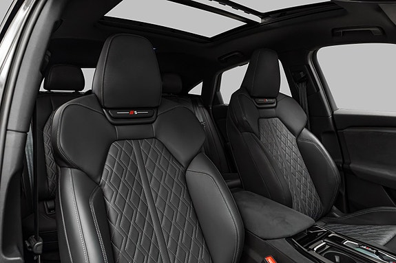 Audi SQ6 e-tron 13 of 30