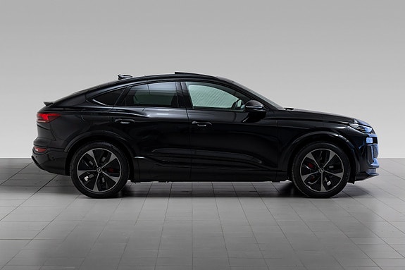 Audi SQ6 e-tron 5 of 30