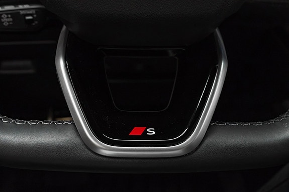 Audi SQ6 e-tron 15 of 30