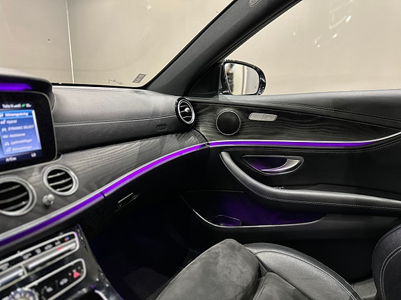 Mercedes-Benz E-Klasse 27 of 30
