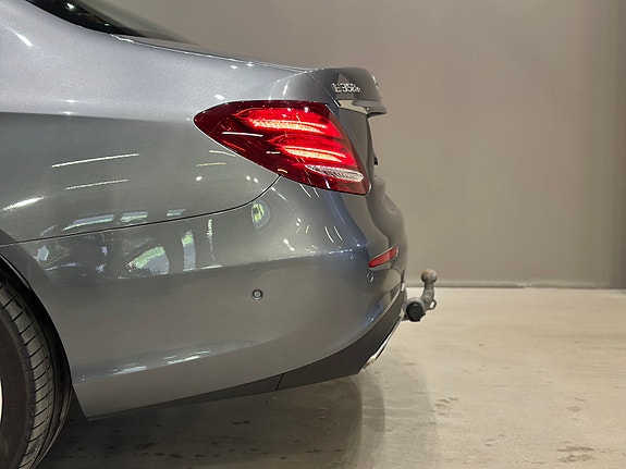 Mercedes-Benz E-Klasse 9 of 30