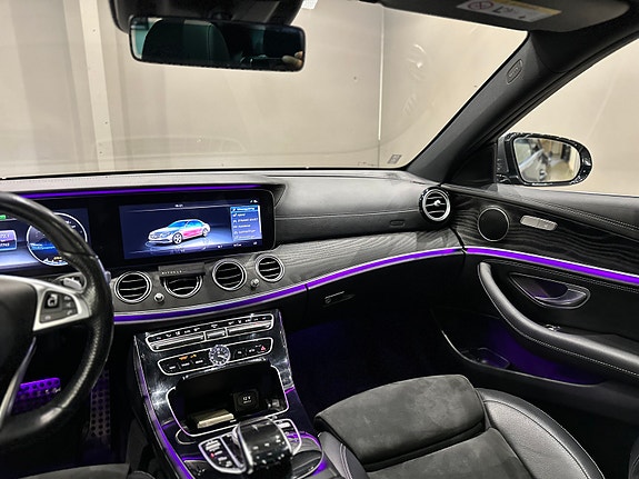 Mercedes-Benz E-Klasse 23 of 30