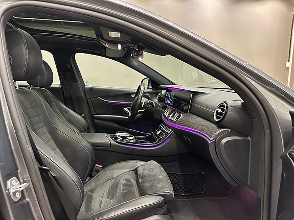 Mercedes-Benz E-Klasse 16 of 30