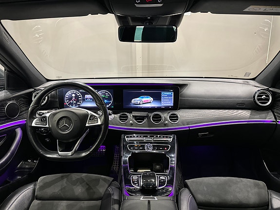 Mercedes-Benz E-Klasse 22 of 30