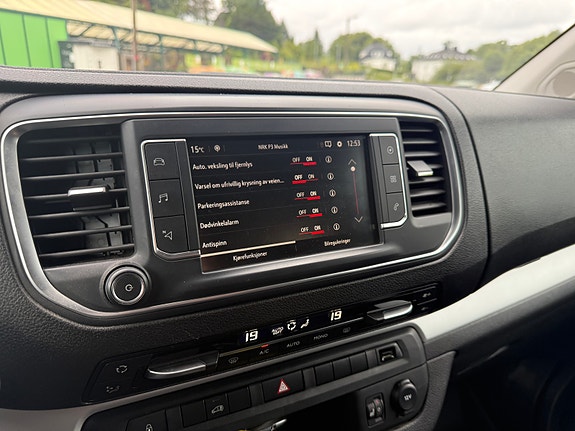Opel Vivaro 18 of 23