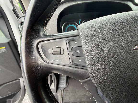 Opel Vivaro 12 of 23