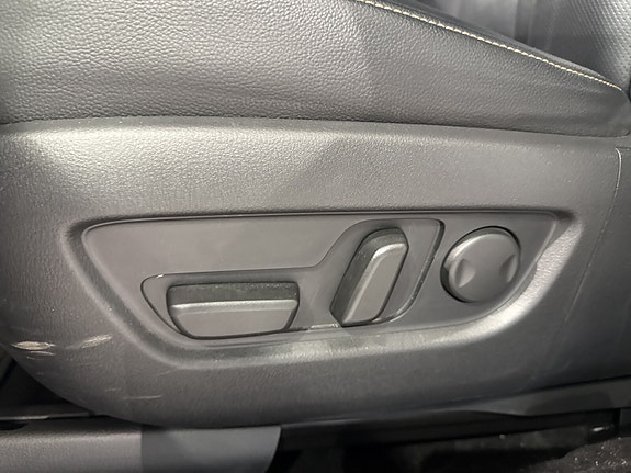 Mazda CX-60 16 of 17