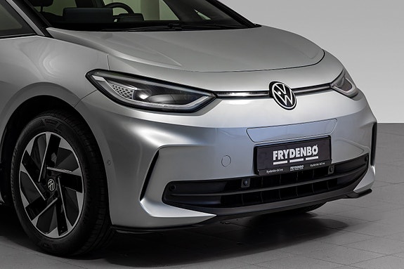 Volkswagen ID.3 2 of 29