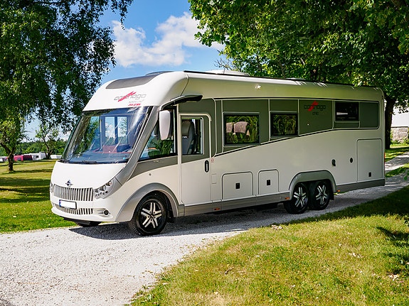 Carthago Chic E-Line I 58 XL Linerclass | UTEN SENKESENG | HYDRAULISKE STØTTEBEN | AC I TAK | AUTOMAT 6 of 30