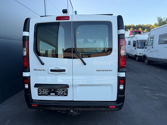 Renault Trafic 12 of 24