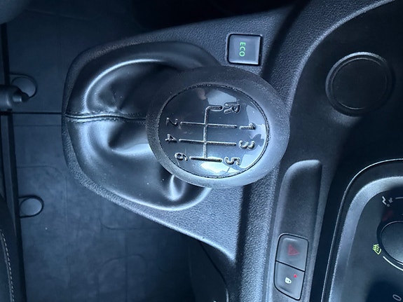 Renault Trafic 21 of 24