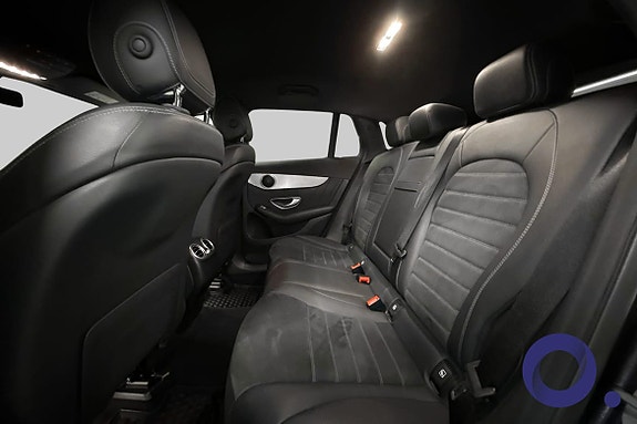 Mercedes-Benz EQC400 14 of 21