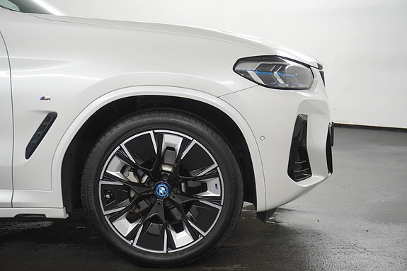 BMW iX3 2 of 5