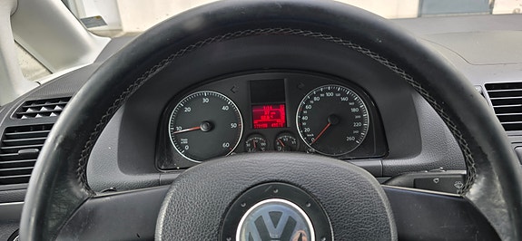 Volkswagen Touran 16 of 18