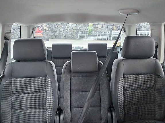 Volkswagen Touran 14 of 18