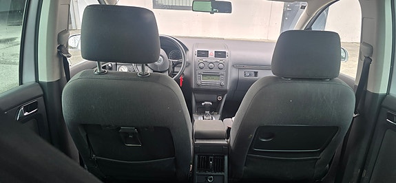 Volkswagen Touran 12 of 18