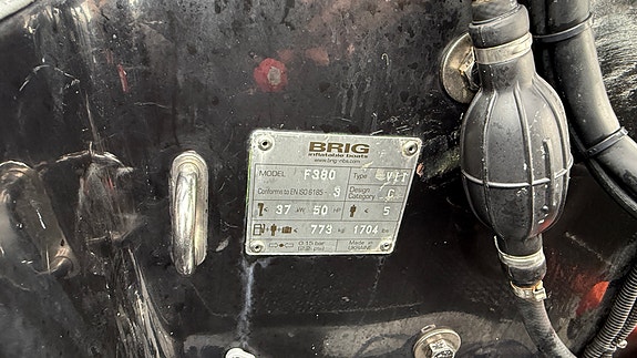 BRIG Falcon 380T Black Edition med orginal 25 HK Evinrude NY PRIS 10 of 10