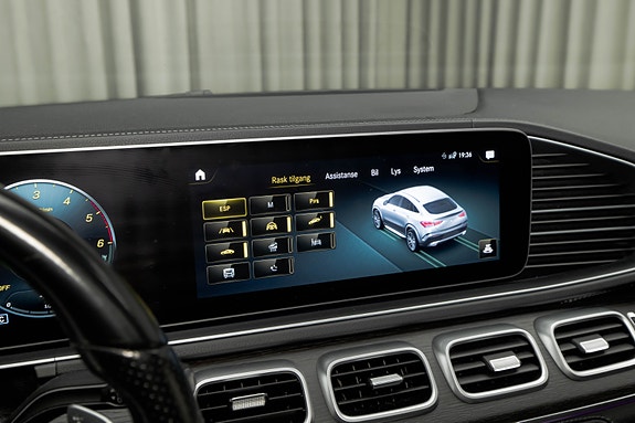 Mercedes-Benz GLE350 de 26 of 30