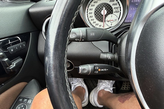 Mercedes-Benz SLK250 20 of 30