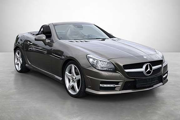 Mercedes-Benz SLK250 3 of 30
